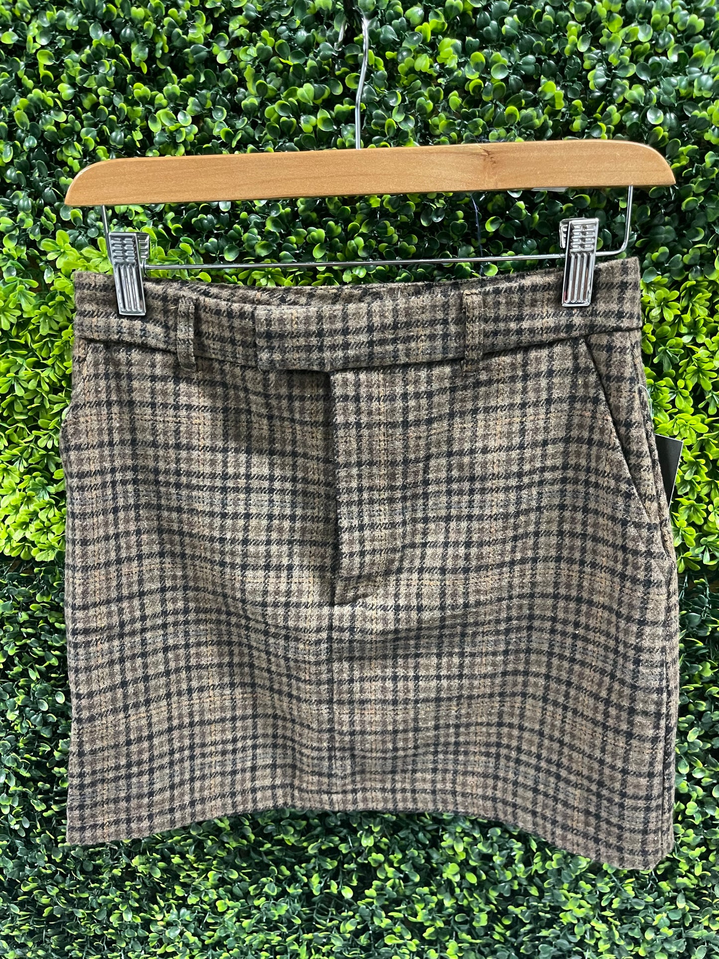 Cafe Hour Plaid Skirt