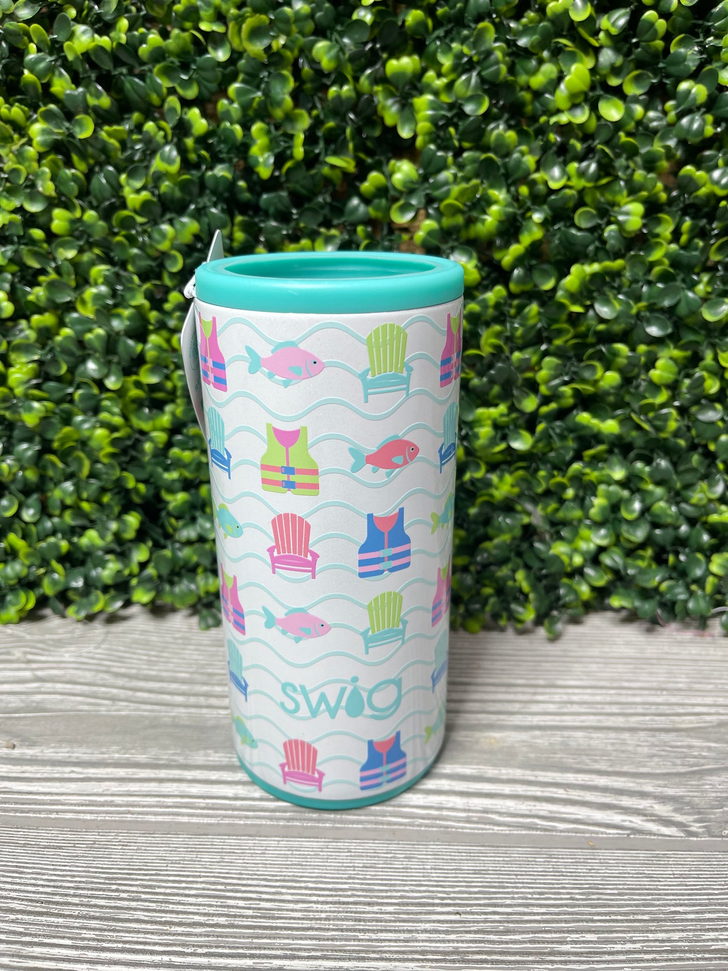 SWIG Lake Girl Skinny Can Cooler