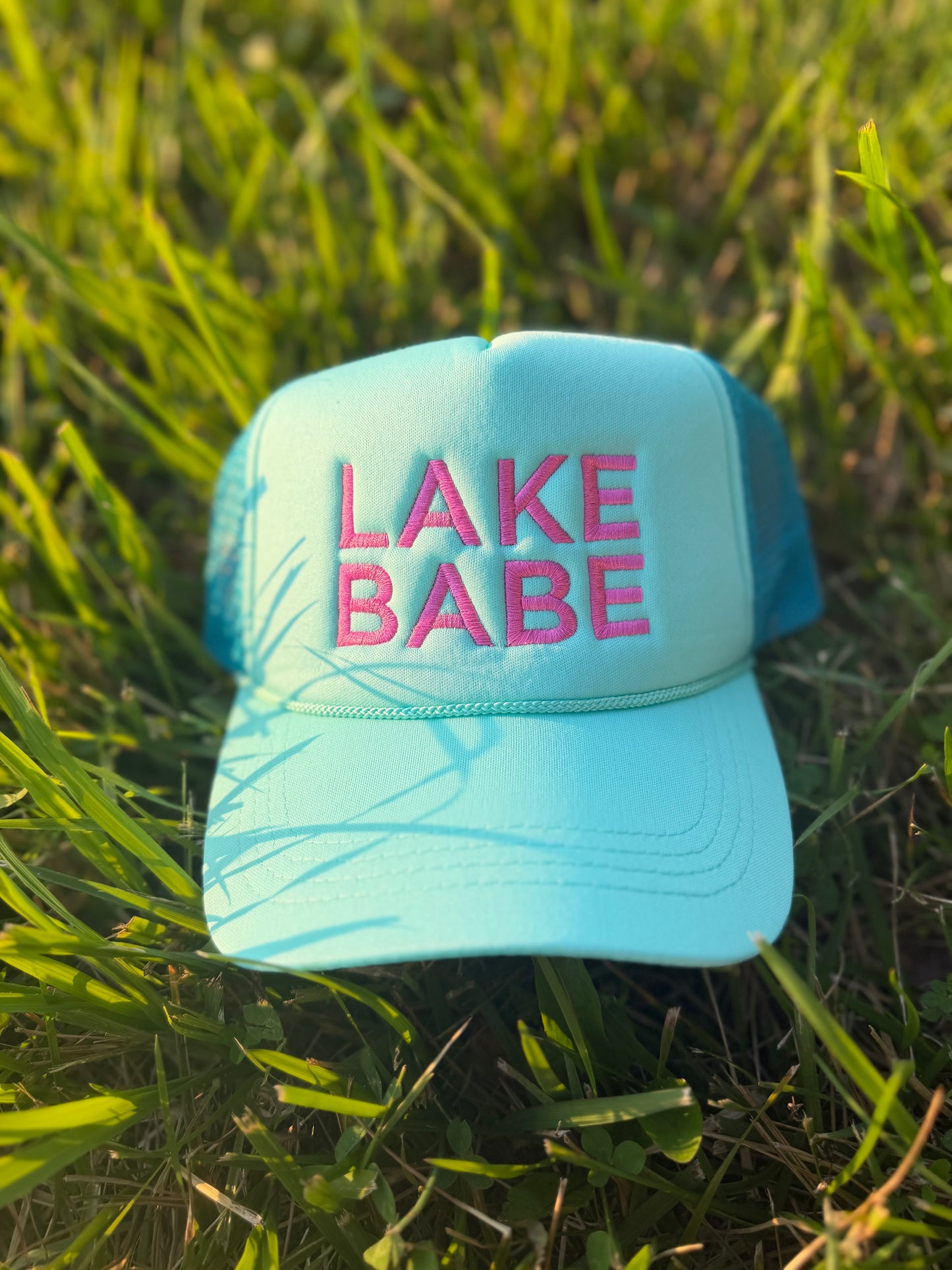 HAT-Lake Babe