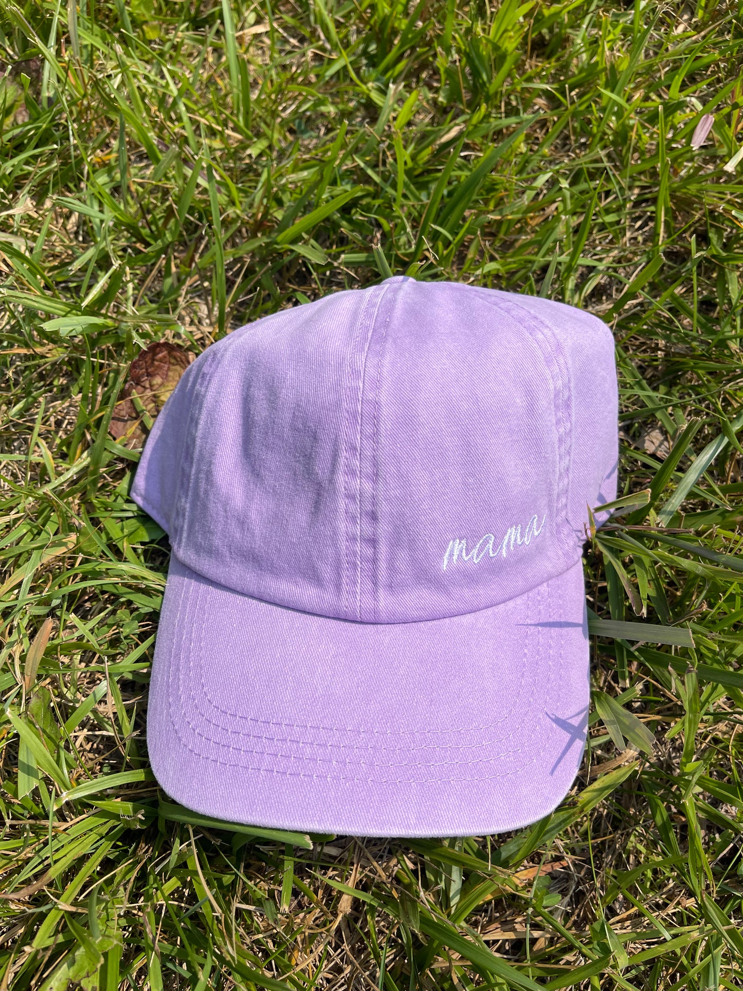 Mama Lettering Embroidery Cap